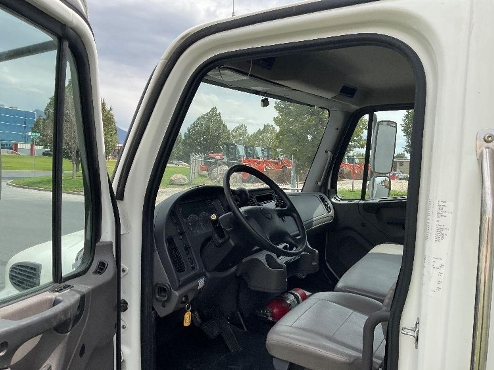 Medium Duty Box Truck-Light and Medium Duty Trucks-Freightliner-2023-M2-Salt Lake City-UT-214,155\n\t\tmiles-$ 60,000 - Image 16