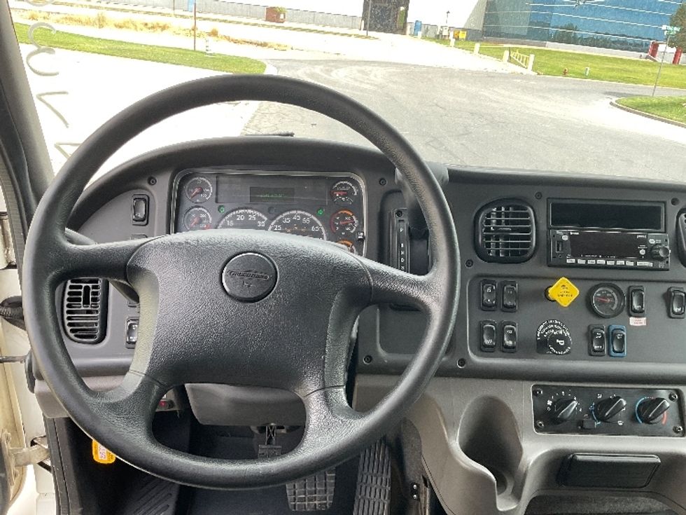 Medium Duty Box Truck-Light and Medium Duty Trucks-Freightliner-2023-M2-Salt Lake City-UT-214,155\n\t\tmiles-$ 60,000 - Image 18