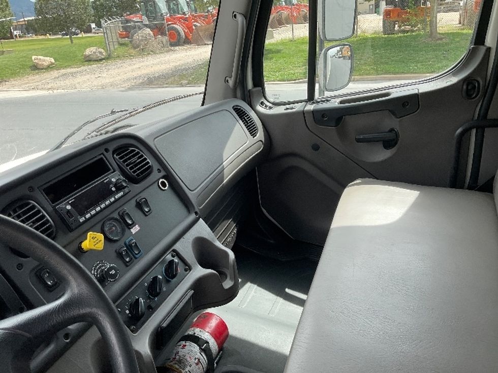 Medium Duty Box Truck-Light and Medium Duty Trucks-Freightliner-2023-M2-Salt Lake City-UT-214,155\n\t\tmiles-$ 60,000 - Image 19