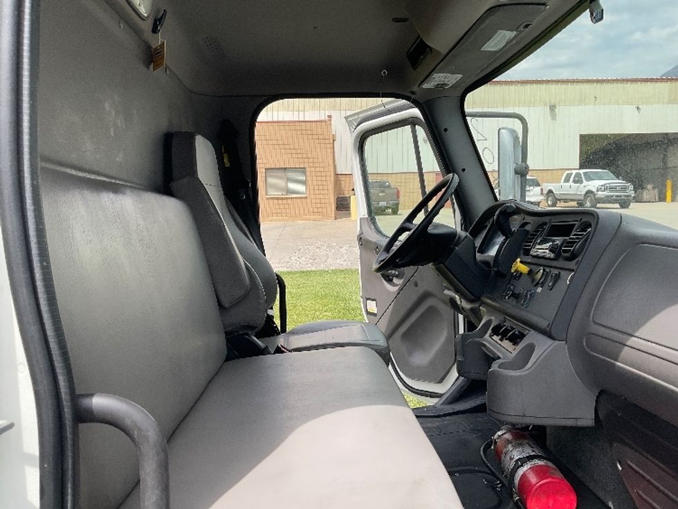 Medium Duty Box Truck-Light and Medium Duty Trucks-Freightliner-2023-M2-Salt Lake City-UT-214,155\n\t\tmiles-$ 60,000 - Image 22