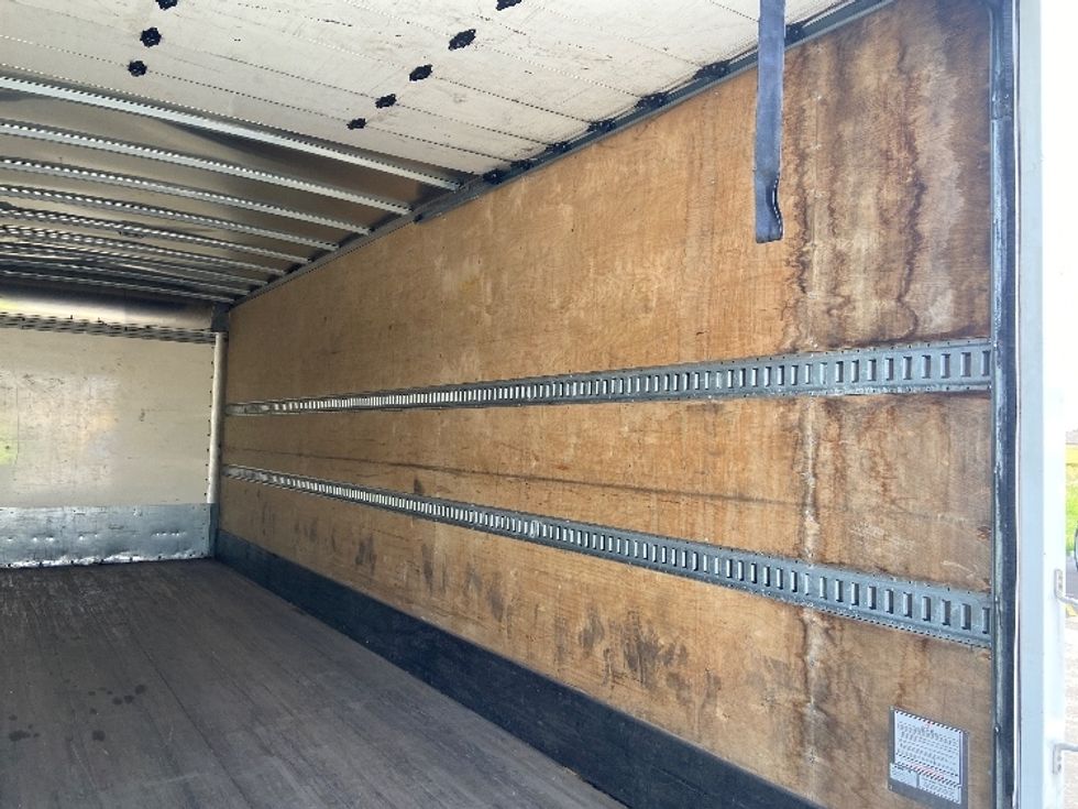 Medium Duty Box Truck-Light and Medium Duty Trucks-Freightliner-2023-M2-San Antonio-TX-278,785\n\t\tmiles-$ 48,500 - Image 12