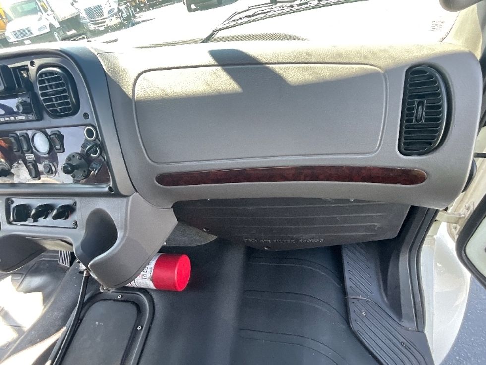 Medium Duty Box Truck-Light and Medium Duty Trucks-Freightliner-2023-M2-Santa Rosa-CA-220,766\n\t\tmiles-$ 60,000 - Image 21