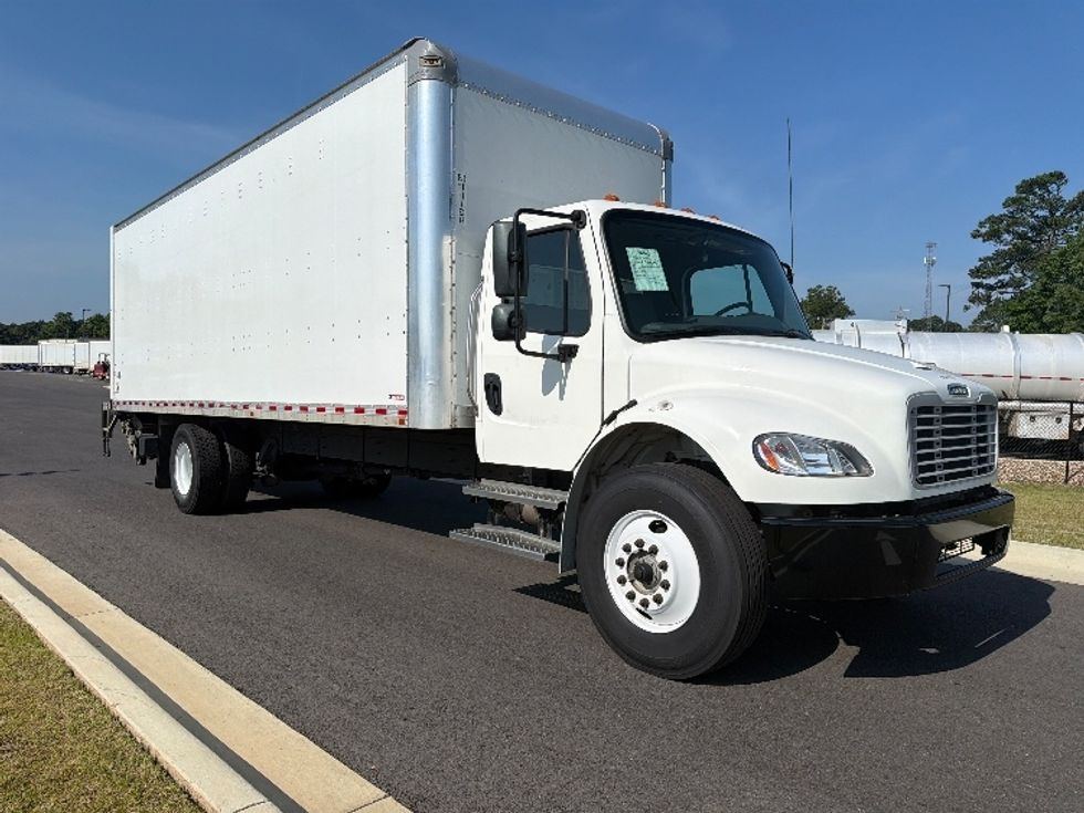 Medium Duty Box Truck-Light and Medium Duty Trucks-Freightliner-2023-M2-Shreveport-LA-273,410\n\t\tmiles-$ 55,000 - Image 1