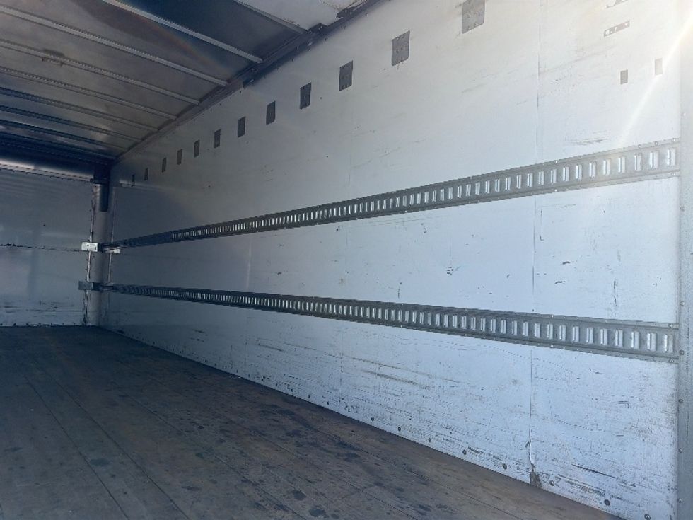 Medium Duty Box Truck-Light and Medium Duty Trucks-Freightliner-2023-M2-Shreveport-LA-273,410\n\t\tmiles-$ 55,000 - Image 12