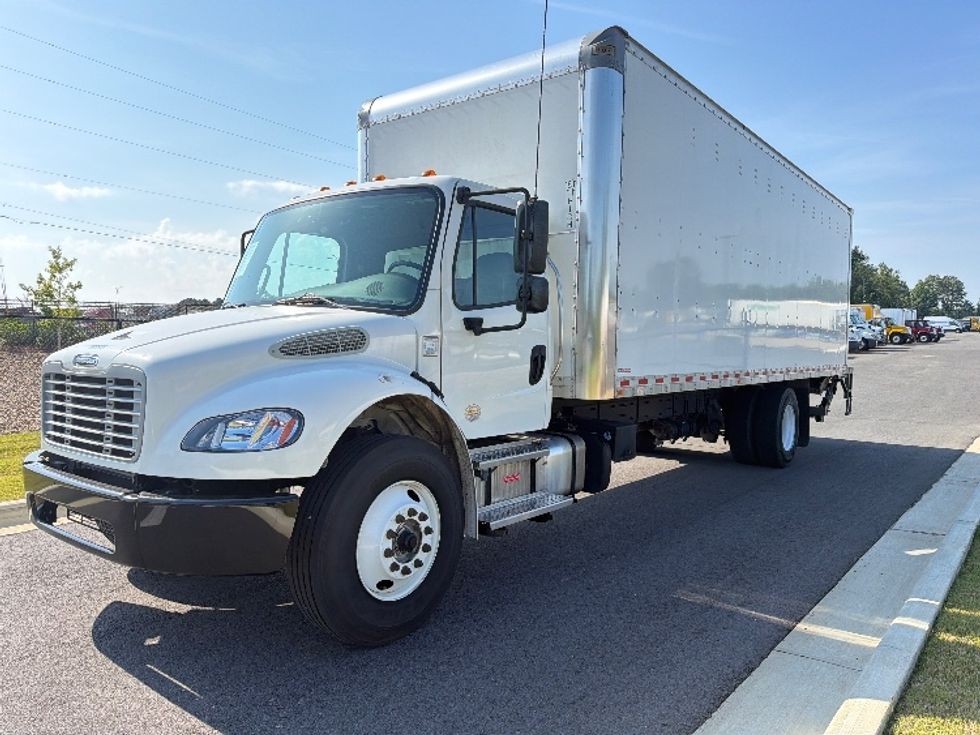 Medium Duty Box Truck-Light and Medium Duty Trucks-Freightliner-2023-M2-Shreveport-LA-273,410\n\t\tmiles-$ 55,000 - Image 3
