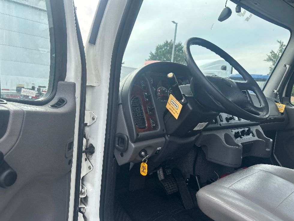 Medium Duty Box Truck-Light and Medium Duty Trucks-Freightliner-2023-M2-Swedesboro-NJ-363,032\n\t\tmiles-$ 24,000 - Image 15