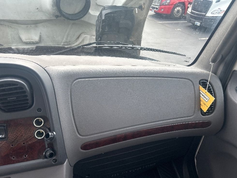 Medium Duty Box Truck-Light and Medium Duty Trucks-Freightliner-2023-M2-Swedesboro-NJ-363,032\n\t\tmiles-$ 24,000 - Image 19