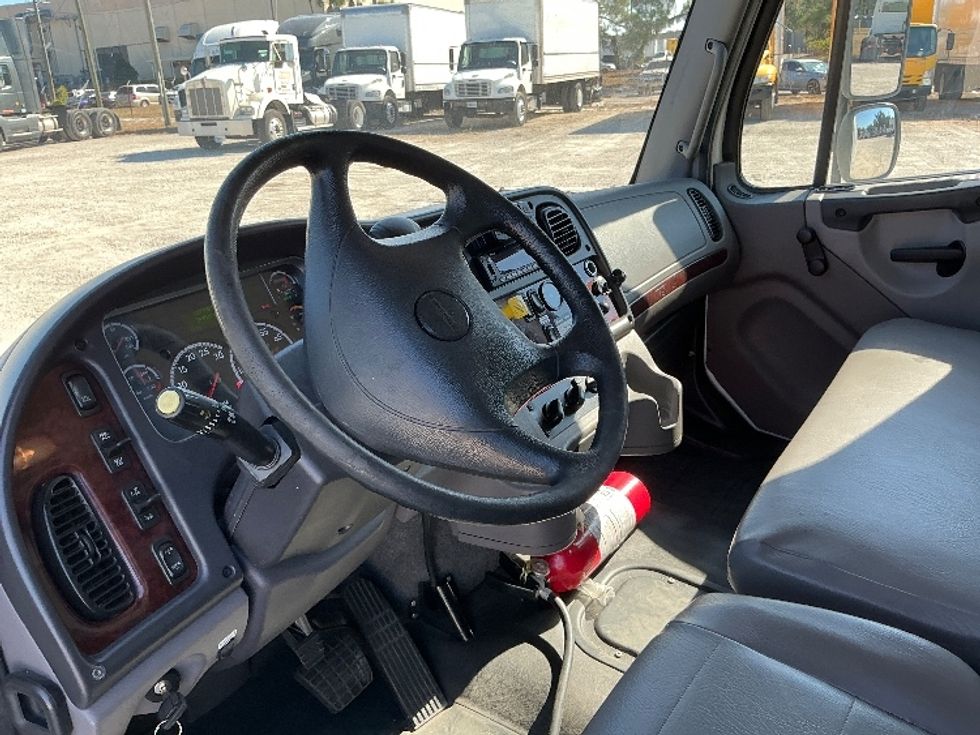 Medium Duty Box Truck-Light and Medium Duty Trucks-Freightliner-2023-M2-Tampa-FL-248,998\n\t\tmiles-$ 54,500 - Image 17