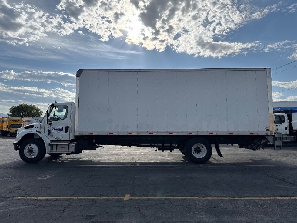 Medium Duty Box Truck-Light and Medium Duty Trucks-Freightliner-2023-M2-West Valley City-UT-225,577\n\t\tmiles-$ 58,750 - Image 4