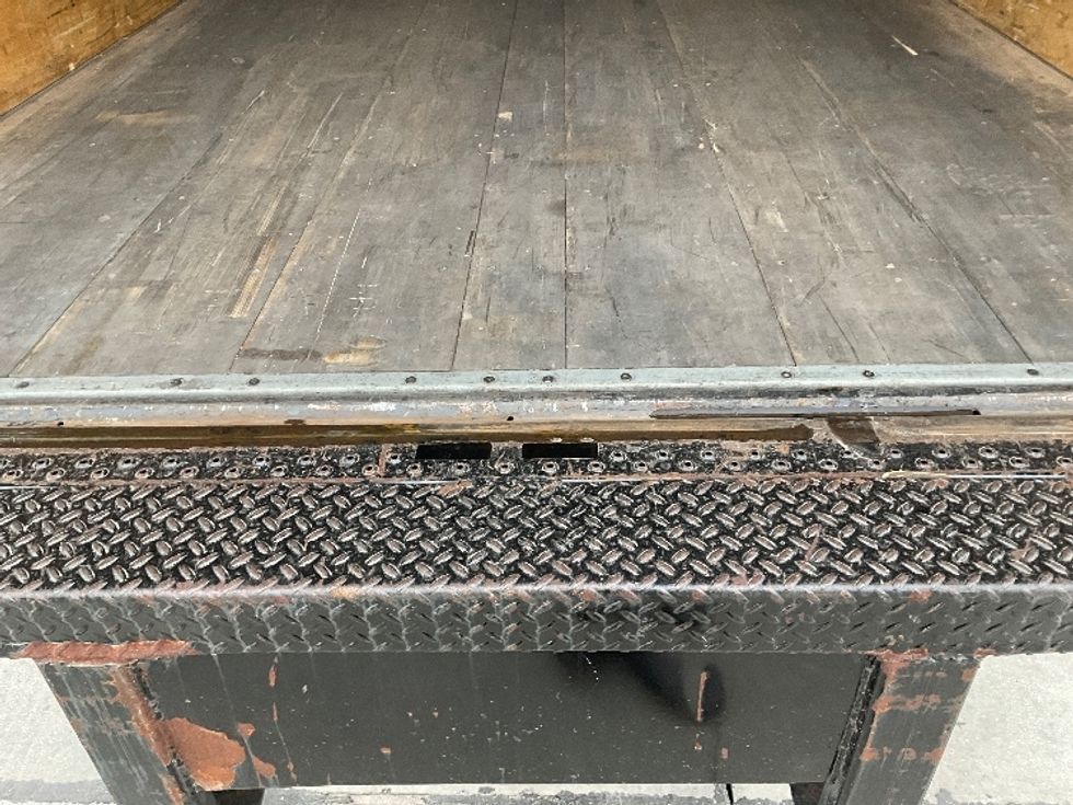 Medium Duty Box Truck-Light and Medium Duty Trucks-Freightliner-2023-M211242S-Baton Rouge-LA-63,552\n\t\tmiles-$ 118,500 - Image 10