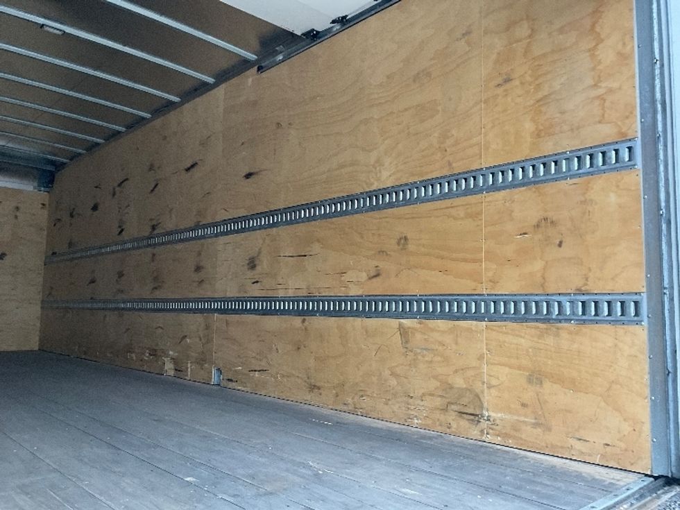 Medium Duty Box Truck-Light and Medium Duty Trucks-Freightliner-2023-M211242S-Baton Rouge-LA-63,552\n\t\tmiles-$ 118,500 - Image 12