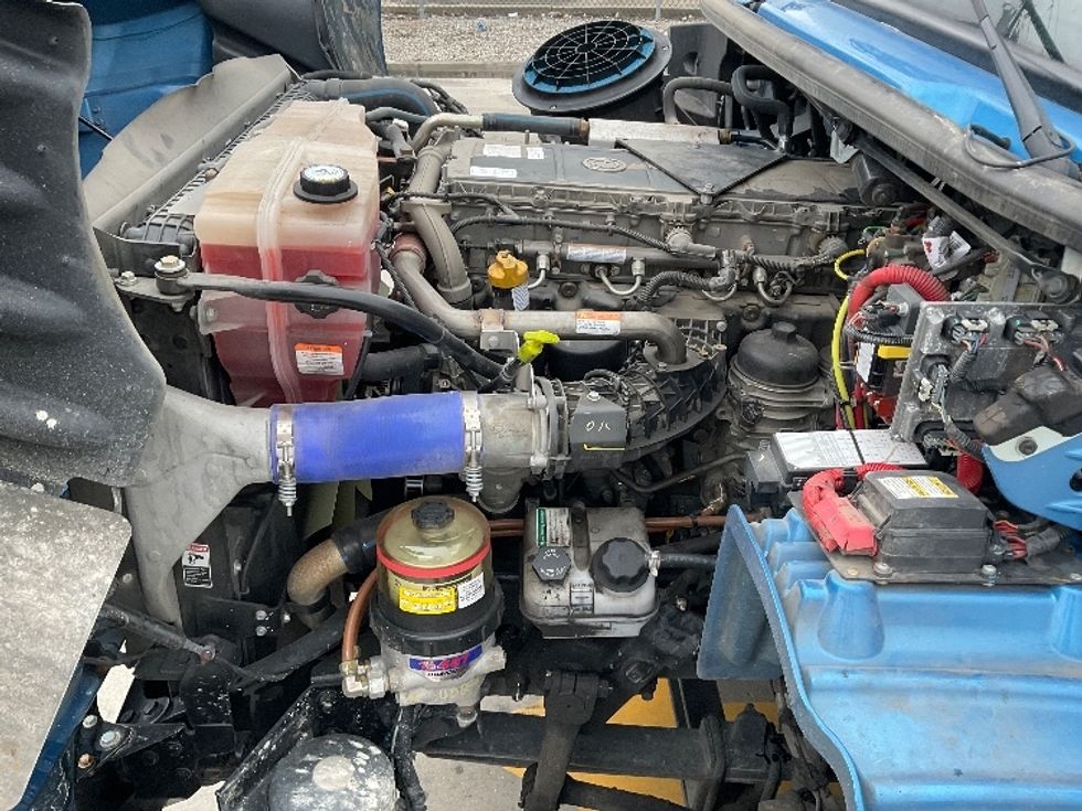 Medium Duty Box Truck-Light and Medium Duty Trucks-Freightliner-2023-M211242S-Baton Rouge-LA-63,552\n\t\tmiles-$ 118,500 - Image 24