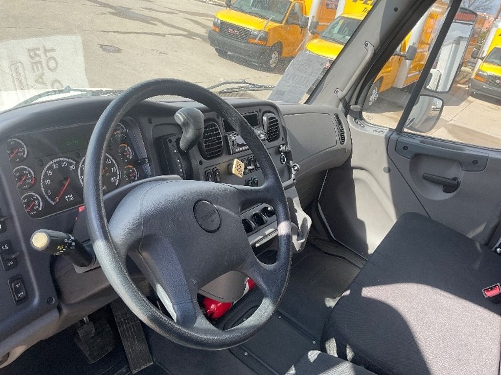 Medium Duty Box Truck-Light and Medium Duty Trucks-Freightliner-2024-M2-Allen Park-MI-1,231\n\t\tmiles-$ 85,500 - Image 17