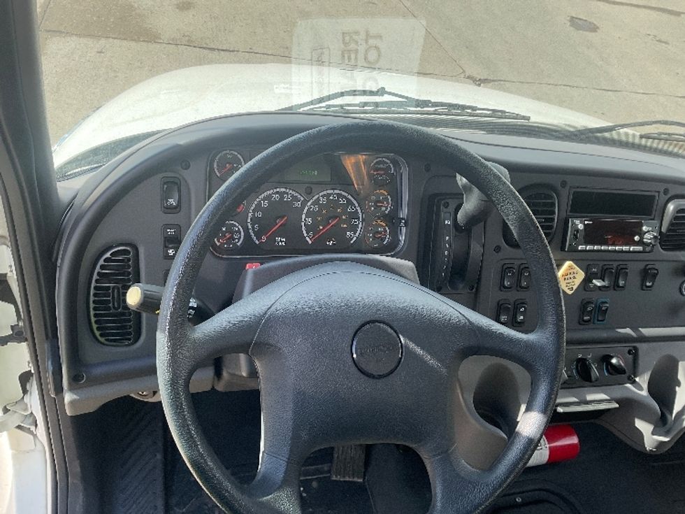 Medium Duty Box Truck-Light and Medium Duty Trucks-Freightliner-2024-M2-Allen Park-MI-1,231\n\t\tmiles-$ 85,500 - Image 18