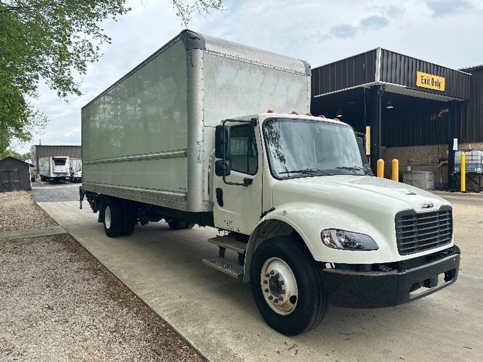 Medium Duty Box Truck-Light and Medium Duty Trucks-Freightliner-2024-M2-Bloomington-IN-172,548\n\t\tmiles-$ 71,750 - Image 1