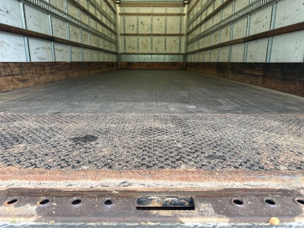 Medium Duty Box Truck-Light and Medium Duty Trucks-Freightliner-2024-M2-Bloomington-IN-172,548\n\t\tmiles-$ 71,750 - Image 10