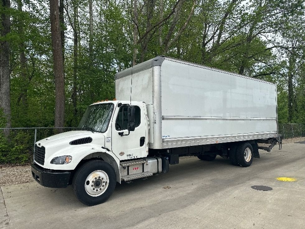 Medium Duty Box Truck-Light and Medium Duty Trucks-Freightliner-2024-M2-Bloomington-IN-172,548\n\t\tmiles-$ 71,750 - Image 3