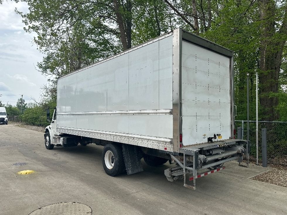 Medium Duty Box Truck-Light and Medium Duty Trucks-Freightliner-2024-M2-Bloomington-IN-172,548\n\t\tmiles-$ 71,750 - Image 6