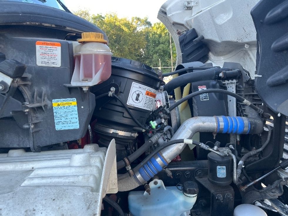 Medium Duty Box Truck-Light and Medium Duty Trucks-Freightliner-2024-M2-Burlington-NJ-121,915\n\t\tmiles-$ 90,000 - Image 23