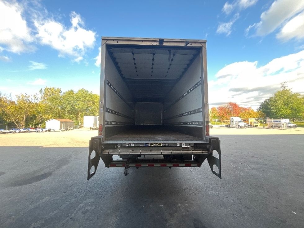 Medium Duty Box Truck-Light and Medium Duty Trucks-Freightliner-2024-M2-Burlington-NJ-121,915\n\t\tmiles-$ 90,000 - Image 8