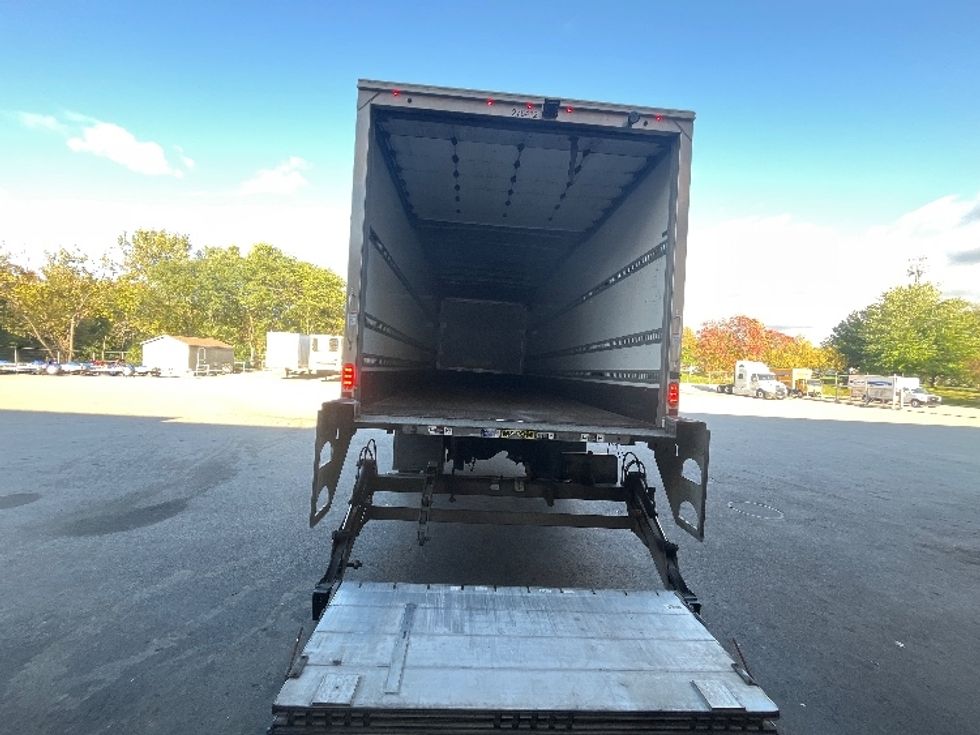 Medium Duty Box Truck-Light and Medium Duty Trucks-Freightliner-2024-M2-Burlington-NJ-121,915\n\t\tmiles-$ 90,000 - Image 9
