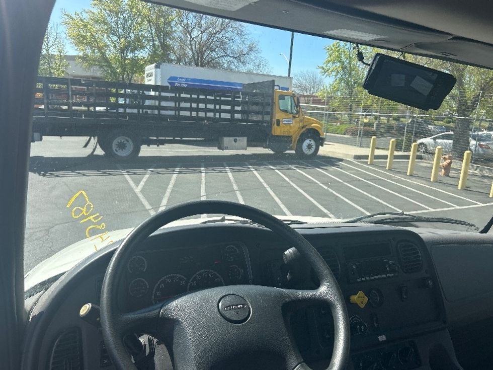 Medium Duty Box Truck-Light and Medium Duty Trucks-Freightliner-2024-M2-Ceres-CA-130,397\n\t\tmiles-$ 74,500 - Image 18