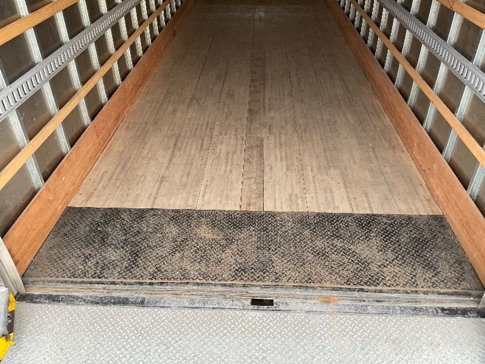 Medium Duty Box Truck-Light and Medium Duty Trucks-Freightliner-2024-M2-Indianapolis-IN-77,700\n\t\tmiles-$ 93,750 - Image 10