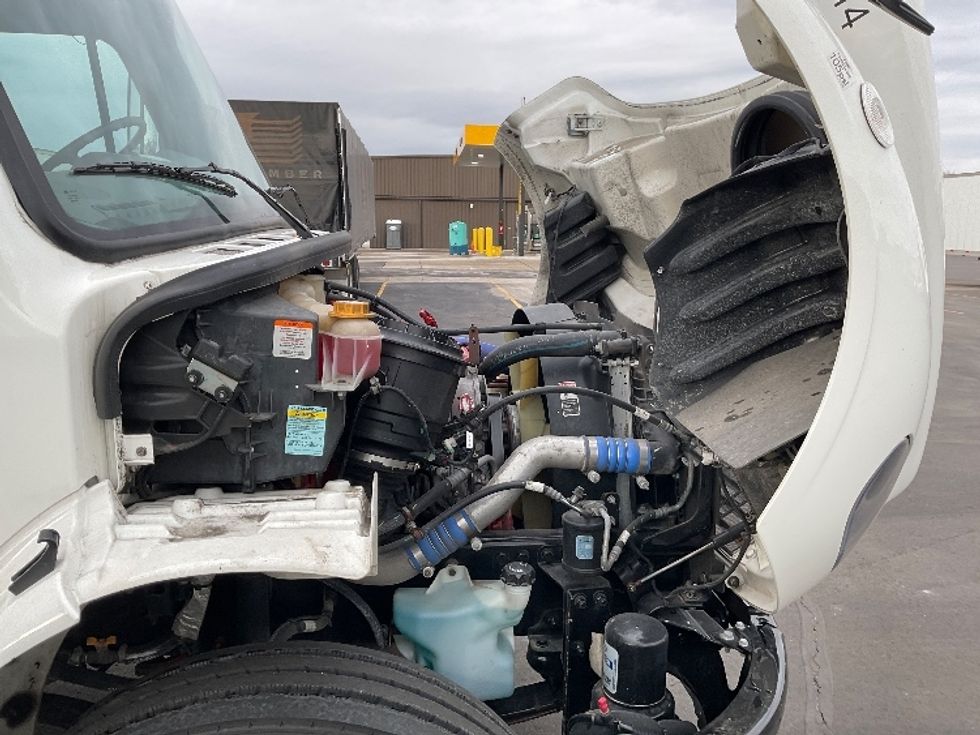 Medium Duty Box Truck-Light and Medium Duty Trucks-Freightliner-2024-M2-Indianapolis-IN-77,700\n\t\tmiles-$ 93,750 - Image 23