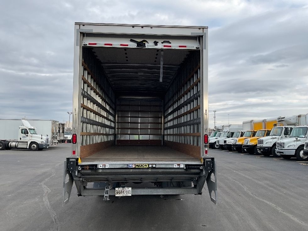 Medium Duty Box Truck-Light and Medium Duty Trucks-Freightliner-2024-M2-Indianapolis-IN-77,700\n\t\tmiles-$ 93,750 - Image 8