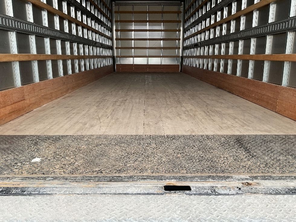 Medium Duty Box Truck-Light and Medium Duty Trucks-Freightliner-2024-M2-Indianapolis-IN-85,885\n\t\tmiles-$ 92,250 - Image 10