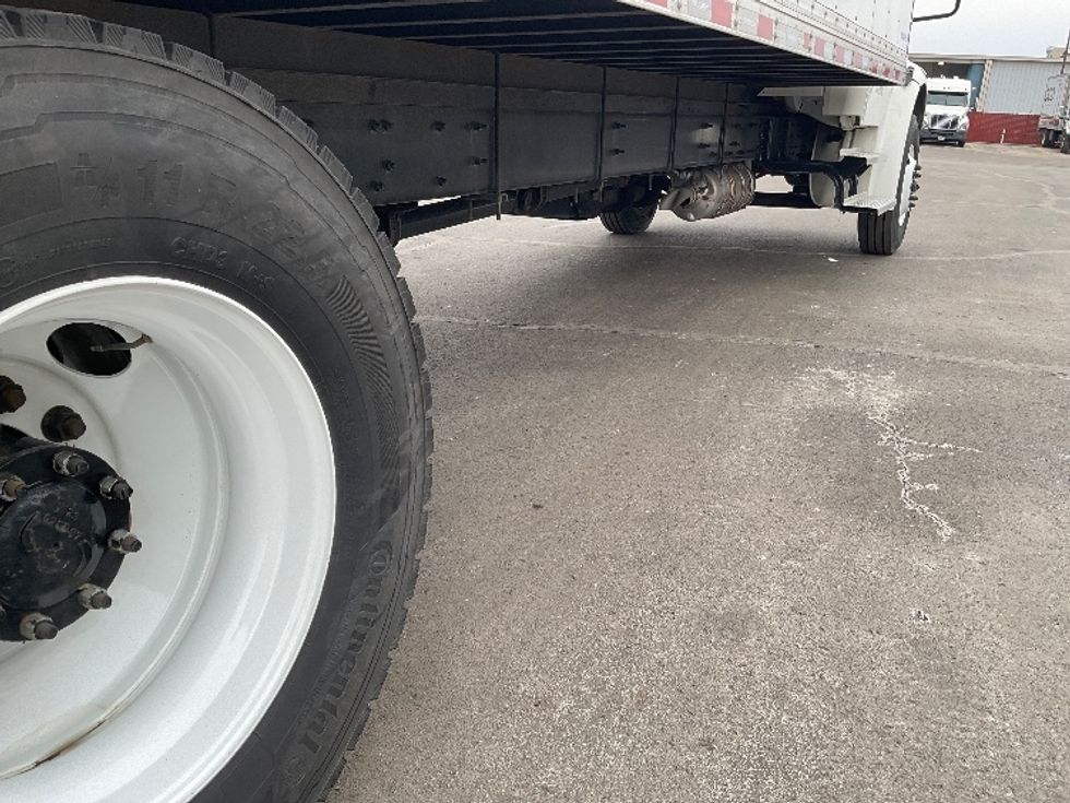 Medium Duty Box Truck-Light and Medium Duty Trucks-Freightliner-2024-M2-Indianapolis-IN-85,885\n\t\tmiles-$ 92,250 - Image 14