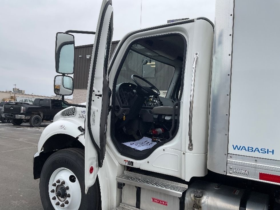 Medium Duty Box Truck-Light and Medium Duty Trucks-Freightliner-2024-M2-Indianapolis-IN-85,885\n\t\tmiles-$ 92,250 - Image 16