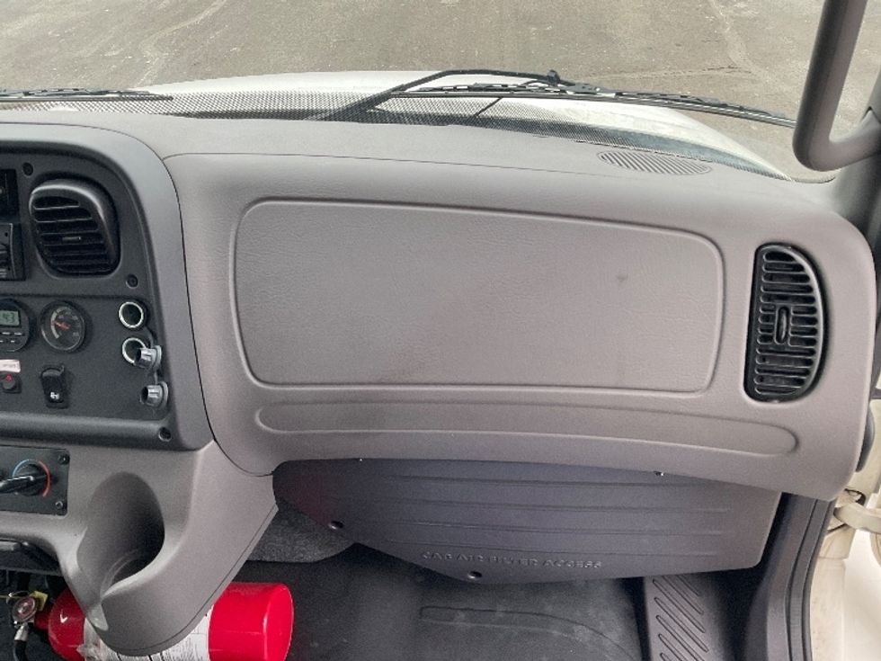 Medium Duty Box Truck-Light and Medium Duty Trucks-Freightliner-2024-M2-Indianapolis-IN-85,885\n\t\tmiles-$ 92,250 - Image 21