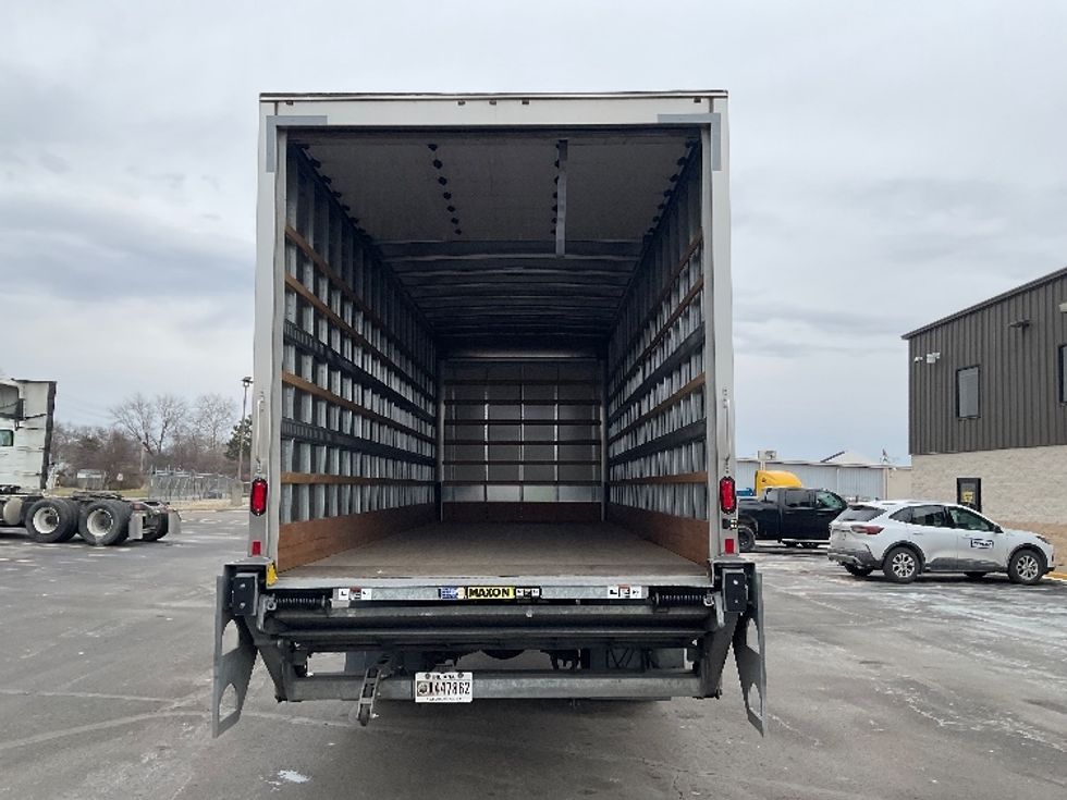 Medium Duty Box Truck-Light and Medium Duty Trucks-Freightliner-2024-M2-Indianapolis-IN-85,885\n\t\tmiles-$ 92,250 - Image 8