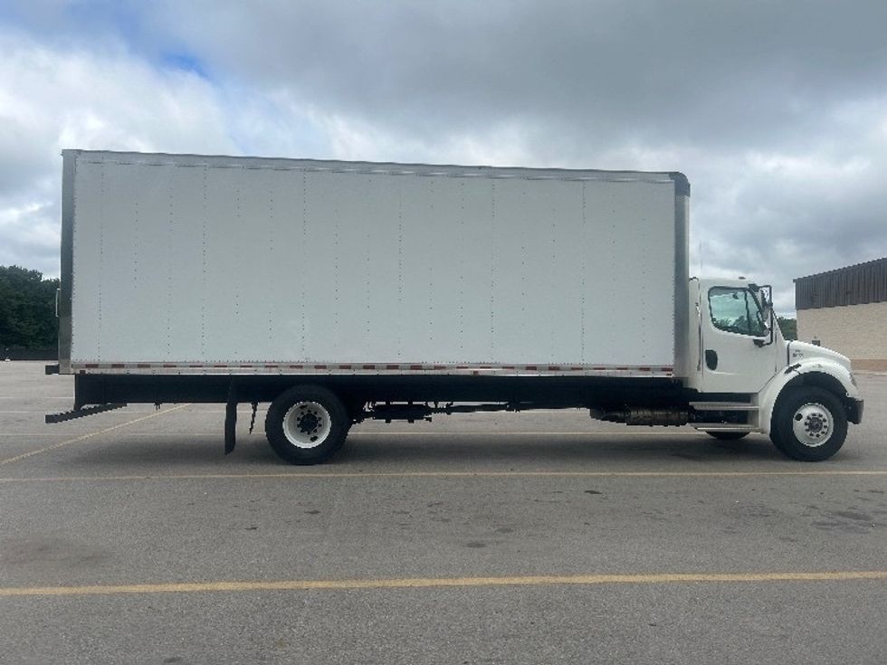 Medium Duty Box Truck-Light and Medium Duty Trucks-Freightliner-2024-M2-Lansing-MI-25,343\n\t\tmiles-$ 91,500 - Image 14