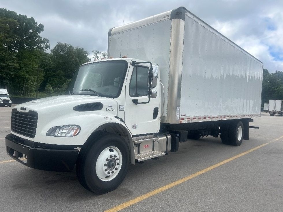 Medium Duty Box Truck-Light and Medium Duty Trucks-Freightliner-2024-M2-Lansing-MI-25,343\n\t\tmiles-$ 91,500 - Image 3