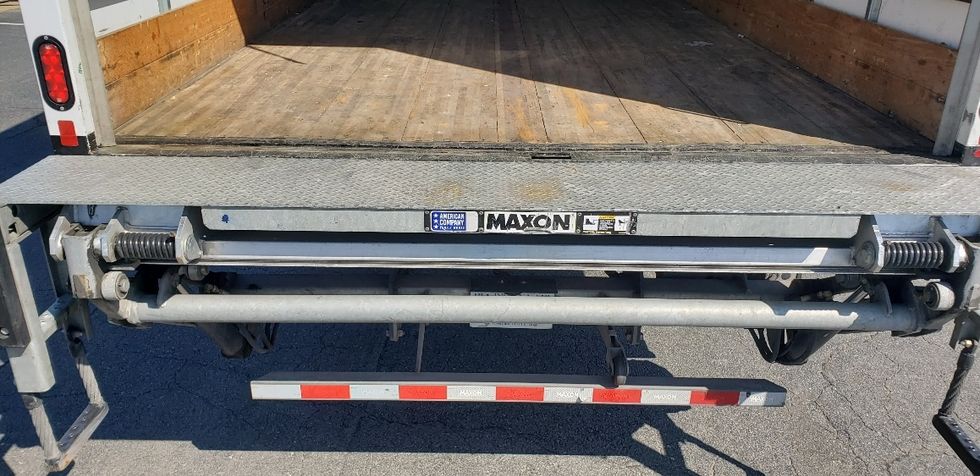 Medium Duty Box Truck-Light and Medium Duty Trucks-Freightliner-2024-M2-Little Rock-AR-157,338\n\t\tmiles-$ 69,250 - Image 10