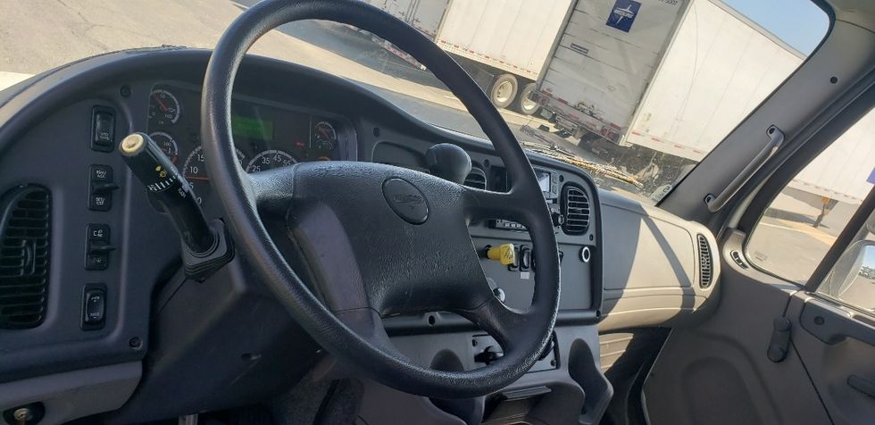 Medium Duty Box Truck-Light and Medium Duty Trucks-Freightliner-2024-M2-Little Rock-AR-157,338\n\t\tmiles-$ 69,250 - Image 17