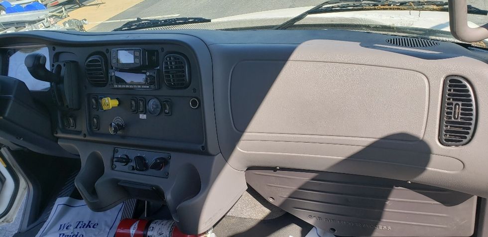 Medium Duty Box Truck-Light and Medium Duty Trucks-Freightliner-2024-M2-Little Rock-AR-157,338\n\t\tmiles-$ 69,250 - Image 21