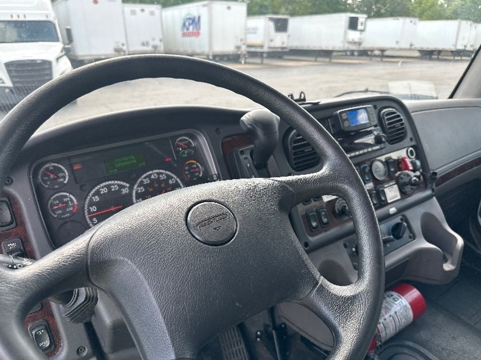 Medium Duty Box Truck-Light and Medium Duty Trucks-Freightliner-2024-M2-Parsippany-NJ-130,193\n\t\tmiles-$ 89,250 - Image 16