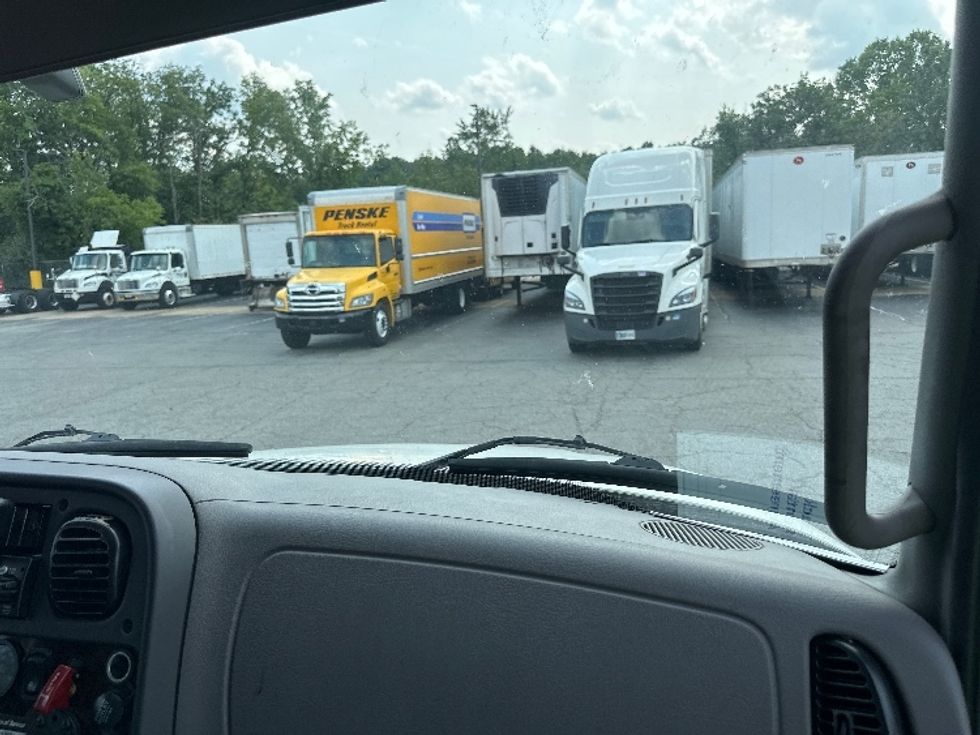 Medium Duty Box Truck-Light and Medium Duty Trucks-Freightliner-2024-M2-Parsippany-NJ-130,193\n\t\tmiles-$ 89,250 - Image 19