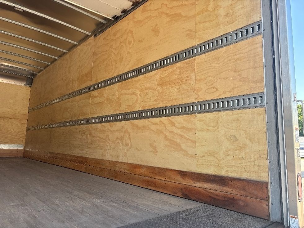 Medium Duty Box Truck-Light and Medium Duty Trucks-Freightliner-2024-M2-Poplar Bluff-MO-329,939\n\t\tmiles-$ 43,750 - Image 11