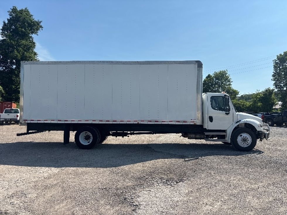 Medium Duty Box Truck-Light and Medium Duty Trucks-Freightliner-2024-M2-Poplar Bluff-MO-329,939\n\t\tmiles-$ 43,750 - Image 14