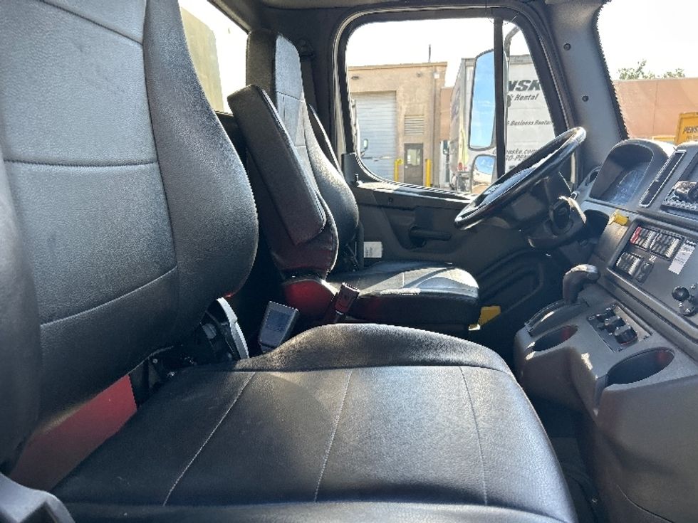 Medium Duty Box Truck-Light and Medium Duty Trucks-Freightliner-2024-M2P-Olive Branch-MS-133,734\n\t\tmiles-$ 78,750 - Image 22