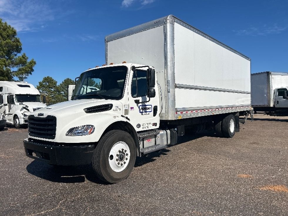 Medium Duty Box Truck-Light and Medium Duty Trucks-Freightliner-2024-M2P-Olive Branch-MS-133,734\n\t\tmiles-$ 78,750 - Image 3