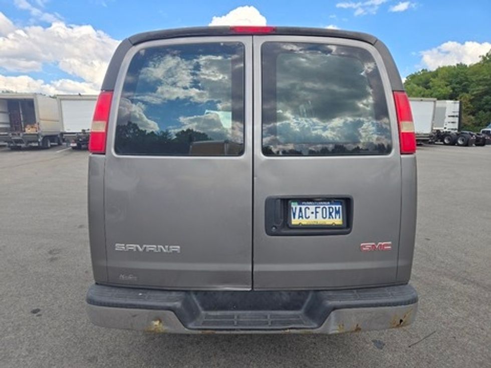 Medium Duty Box Truck-Light and Medium Duty Trucks-GMC-2008-SAVANA-King Of Prussia-PA-265,698\n\t\tmiles-$ 5,000 - Image 7