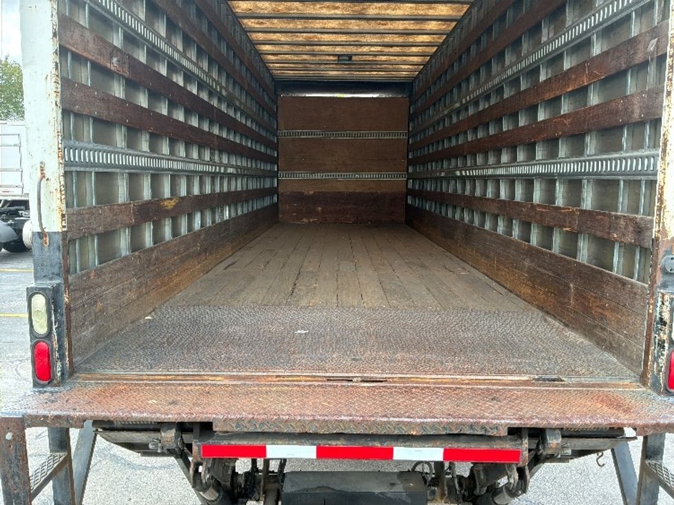 Medium Duty Box Truck-Light and Medium Duty Trucks-GMC-2008-T7F042-Austin-TX-410,000\n\t\tmiles-$ 16,000 - Image 10