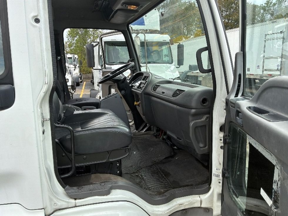 Medium Duty Box Truck-Light and Medium Duty Trucks-GMC-2008-T7F042-Austin-TX-410,000\n\t\tmiles-$ 16,000 - Image 20