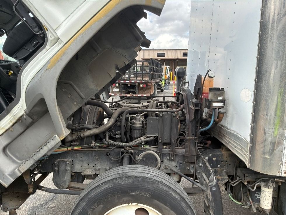 Medium Duty Box Truck-Light and Medium Duty Trucks-GMC-2008-T7F042-Austin-TX-410,000\n\t\tmiles-$ 16,000 - Image 24