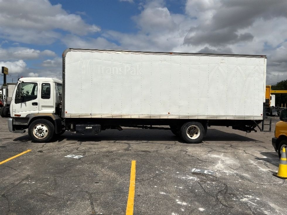 Medium Duty Box Truck-Light and Medium Duty Trucks-GMC-2008-T7F042-Austin-TX-410,000\n\t\tmiles-$ 16,000 - Image 4